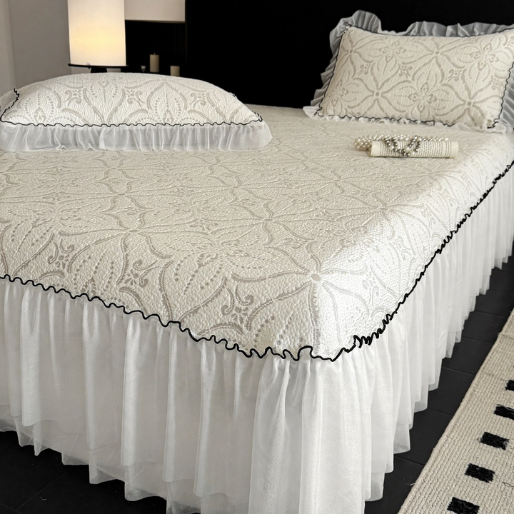 Princess-style cooling mat, foldable