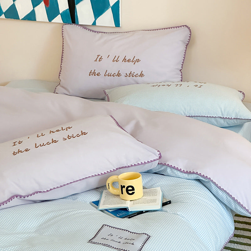 Cotton bedding set, striped, with shell hem