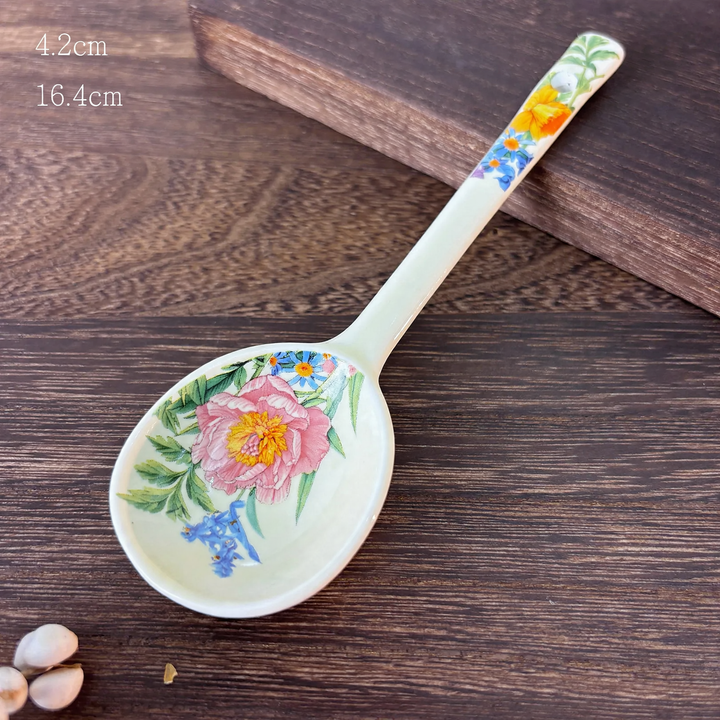 Ceramic bowl with floral motif, 13-14 cm, elegant