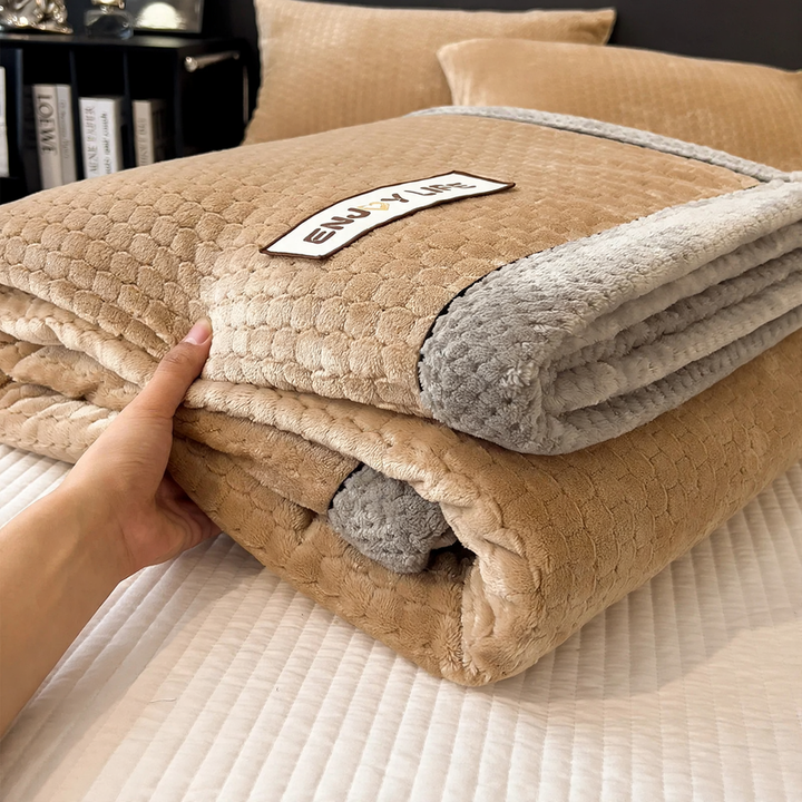 Double-sided milk fiber fleece blanket, warm and fluffy