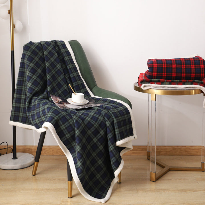 Cuddle blanket with check pattern, polyester