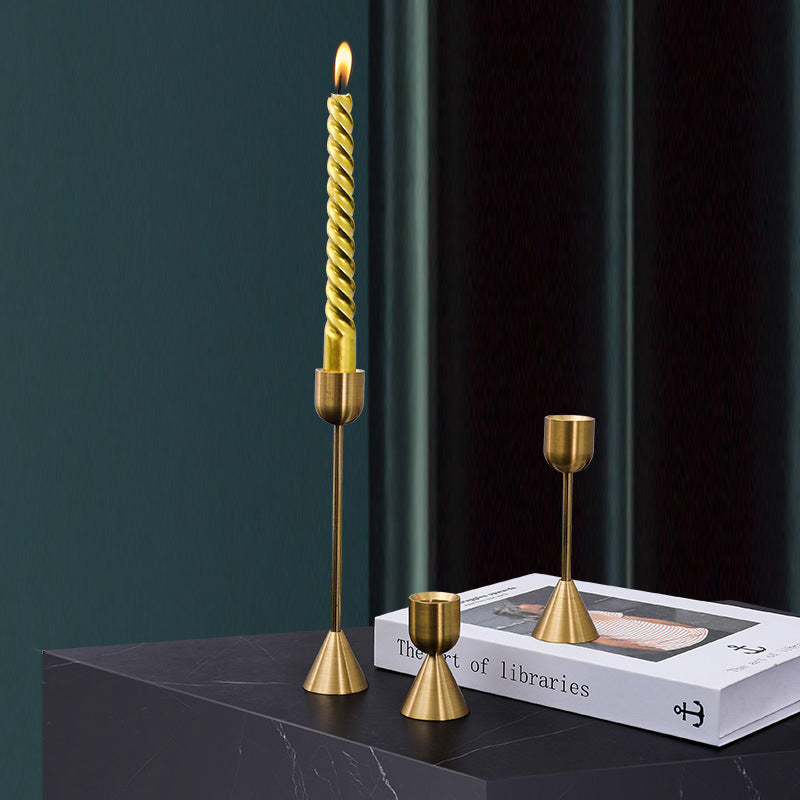 Modern candle holder made of aluminum, various styles