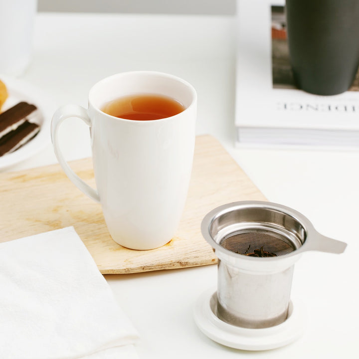 Ceramic coffee mug with tea strainer, 350 ml