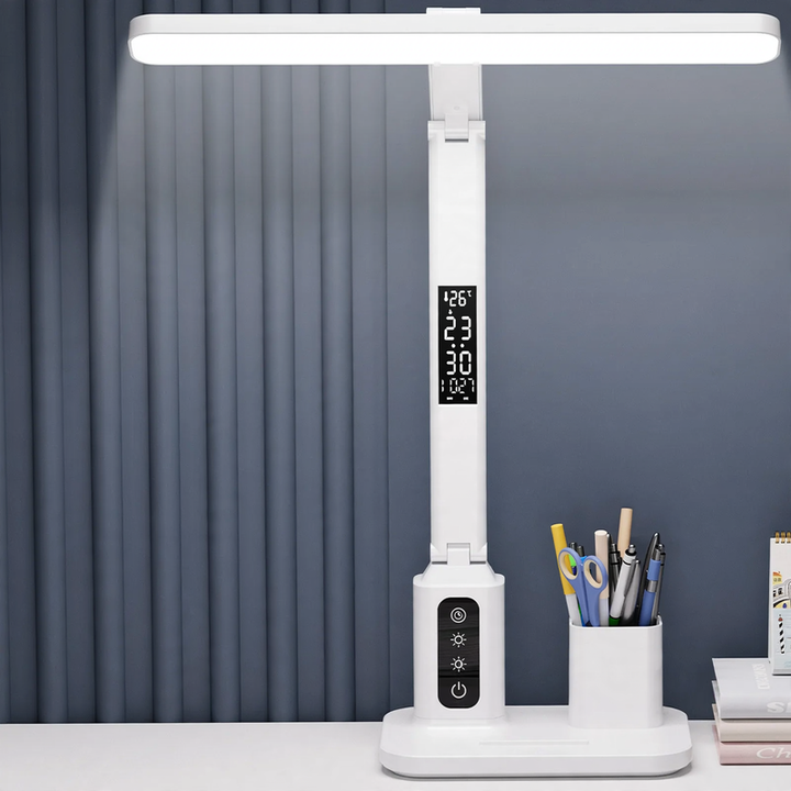 Full-spectrum desk lamp with red light technology