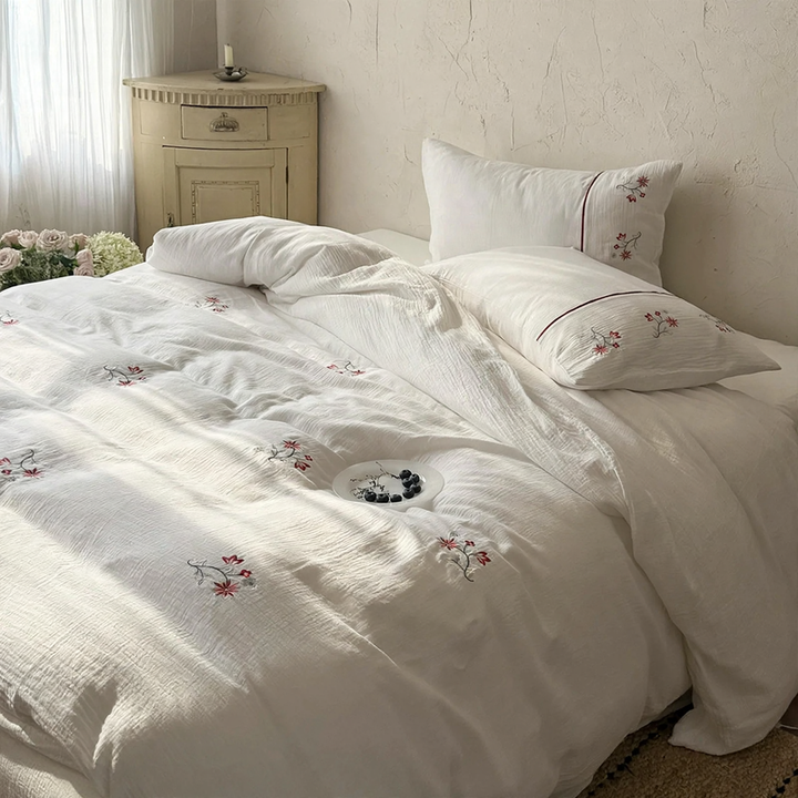 Cotton bedding set with embroidery, 4-piece
