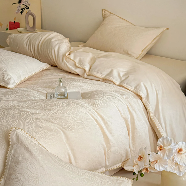 Elegant bedding set with relief pattern