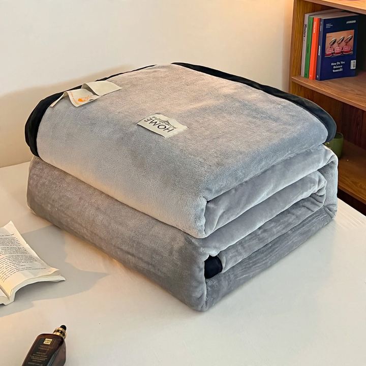 Light flannel throw blanket for on the go