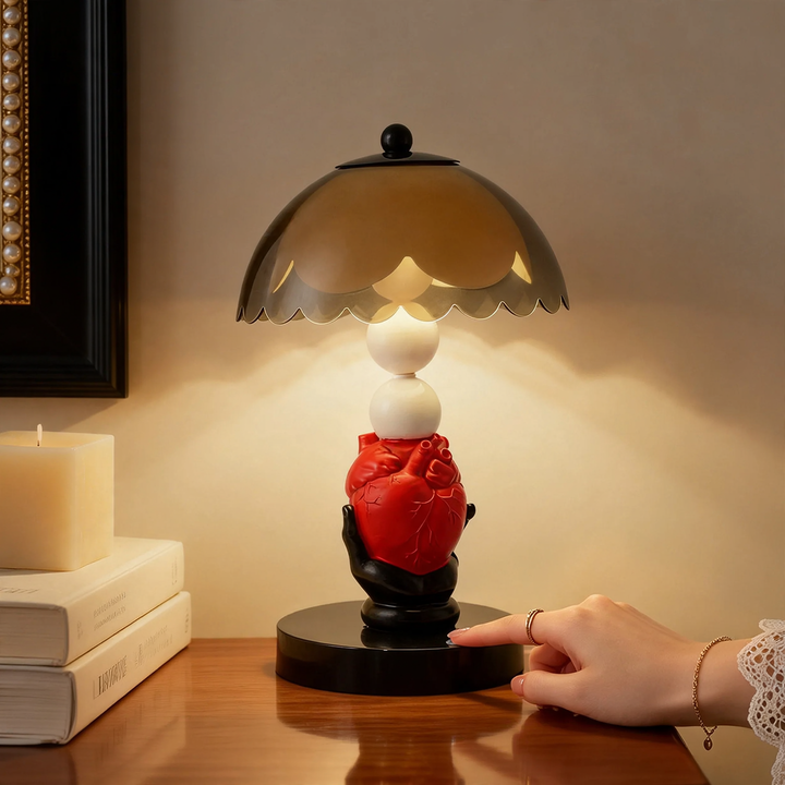Heart-table lamp, modern art form
