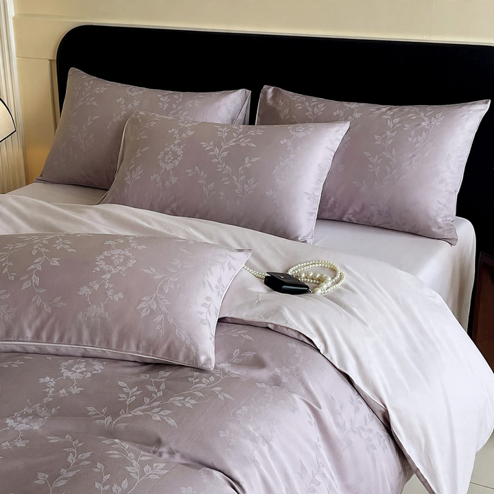 Cotton bedding set with relief pattern