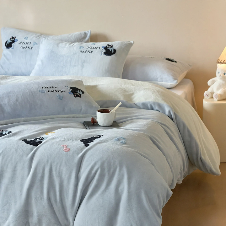 Bedding set, 4 pieces, milk fiber, cat pattern