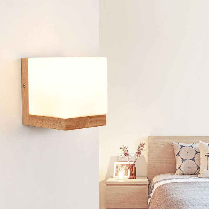 BowLift | EcoChic Cube Wall Lamp – Sustainable & Modern Design