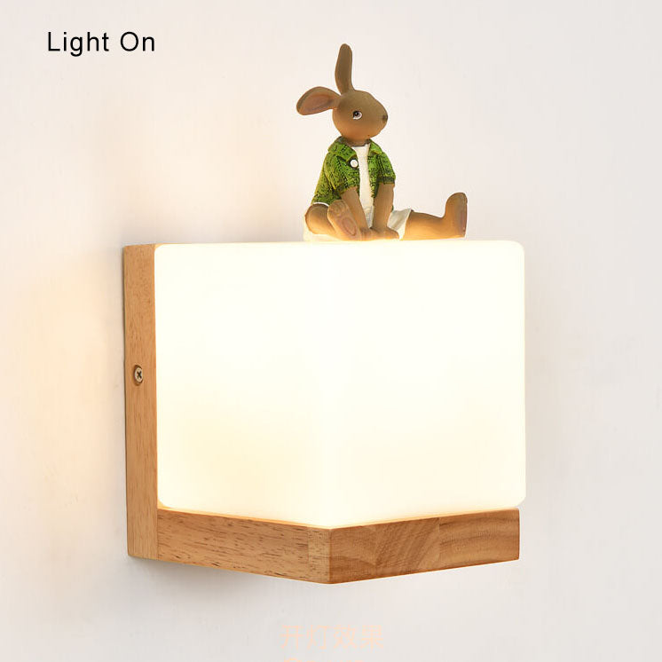 BowLift | EcoChic Cube Wall Lamp – Sustainable & Modern Design