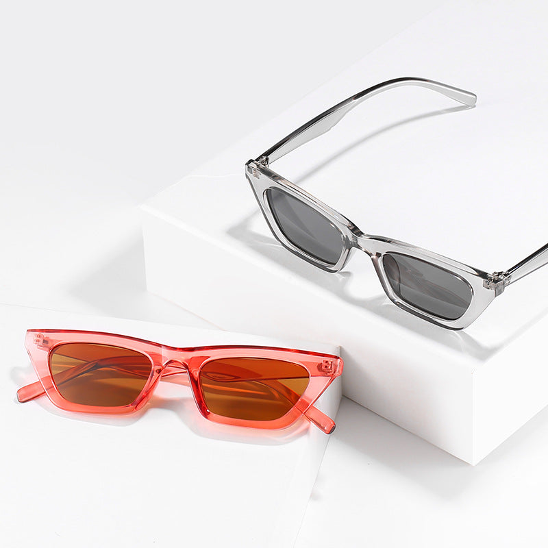 Ladies' fashionable geometric sunglasses in cat-eye style Bowlift