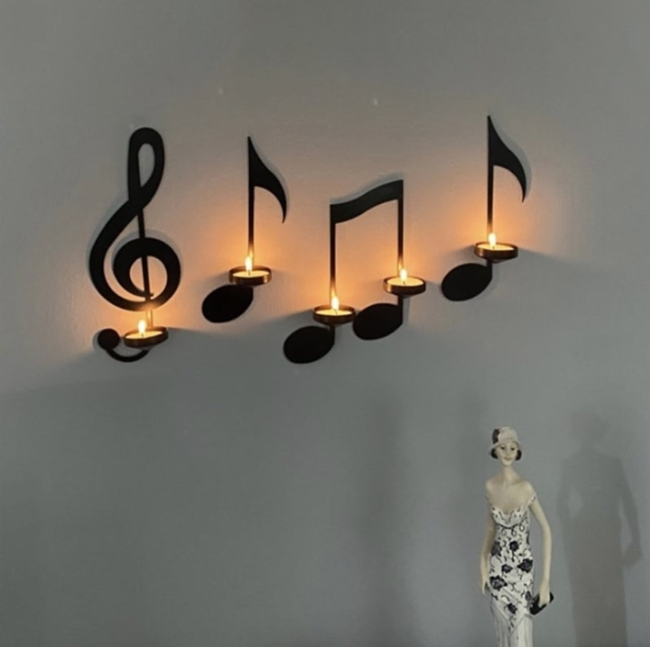BowLift | Candle holder with notes