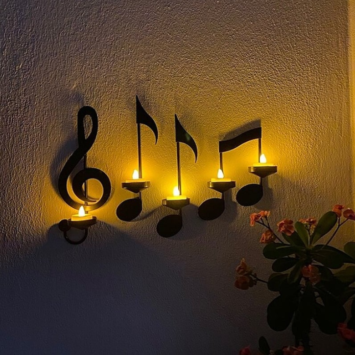 BowLift | Candle holder with notes