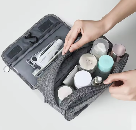 BowLift | Hanging toiletry bag for men