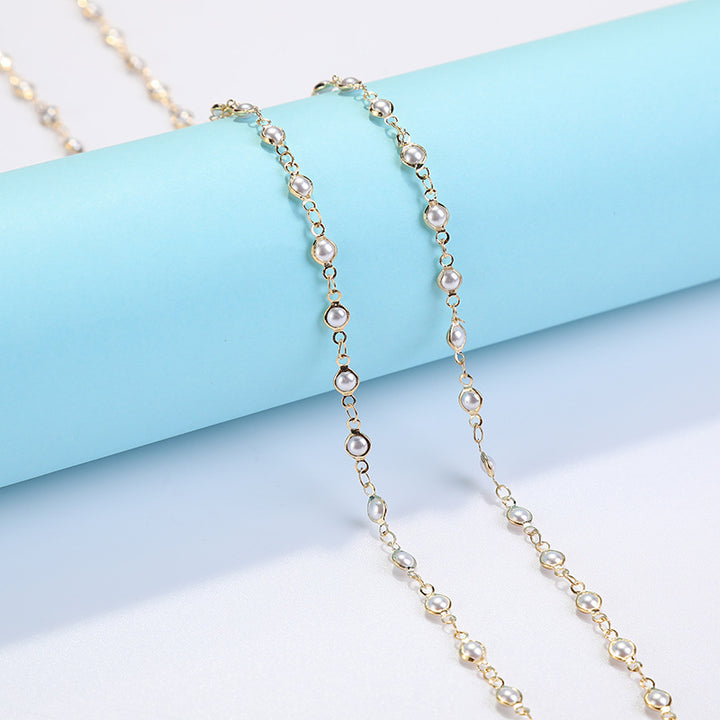 Coastal Shell-Decorated Eyewear Chain Bowlift