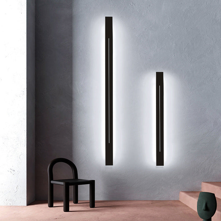 BowLift | Modern LED Wall Light in Black Acrylic
