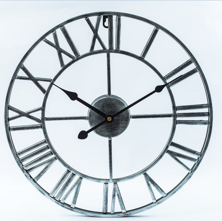 BowLift | Large Retro Wall Clock made of Iron - Timeless Elegance