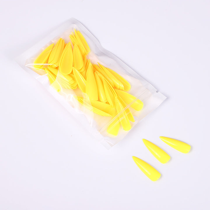 Artificial nails in elegant stiletto style Bowlift