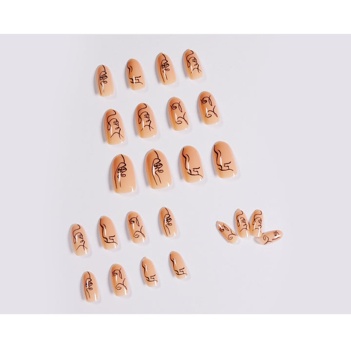 Artful Nail Art in Minimalist Design Bowlift