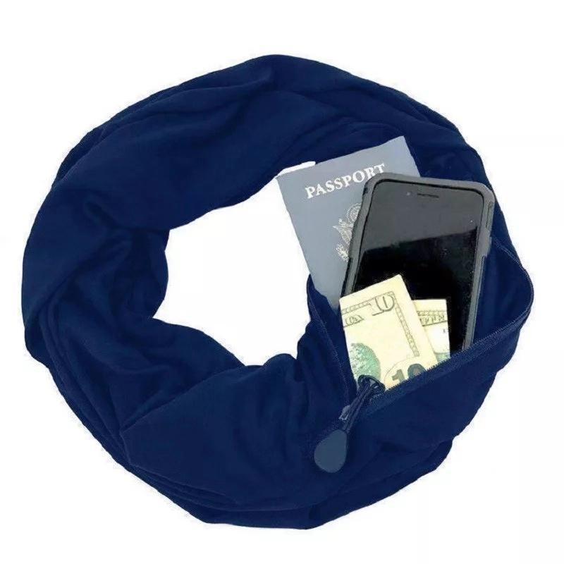 BowLift | Warm scarf with hidden pocket for winter