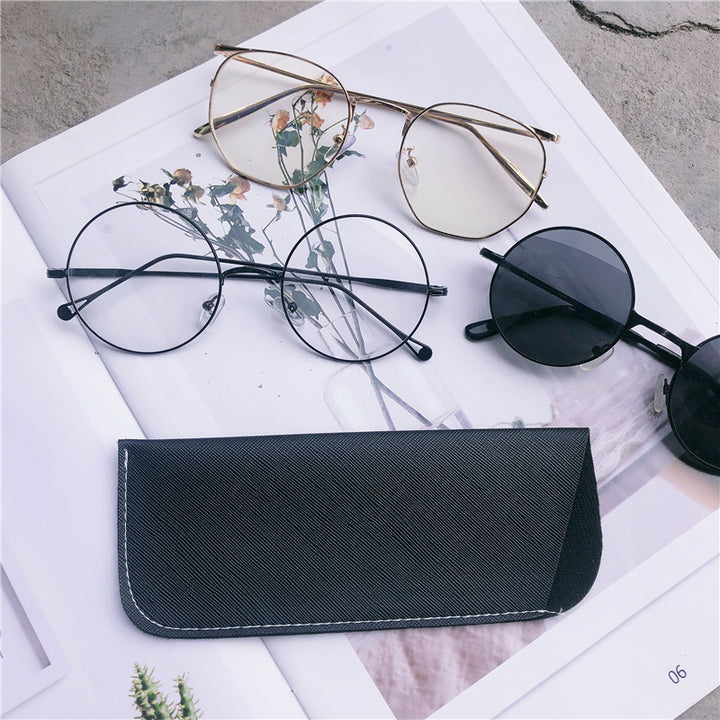 Stylish Eyewear Case Bowlift