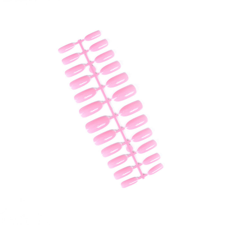 Artificial nails in elegant design Bowlift