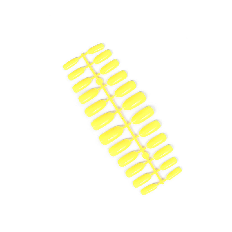 Artificial nails in elegant design Bowlift