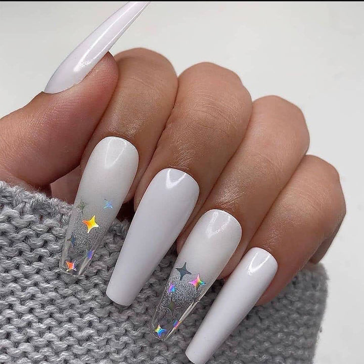 Nail art with heart and lip designs Bowlift