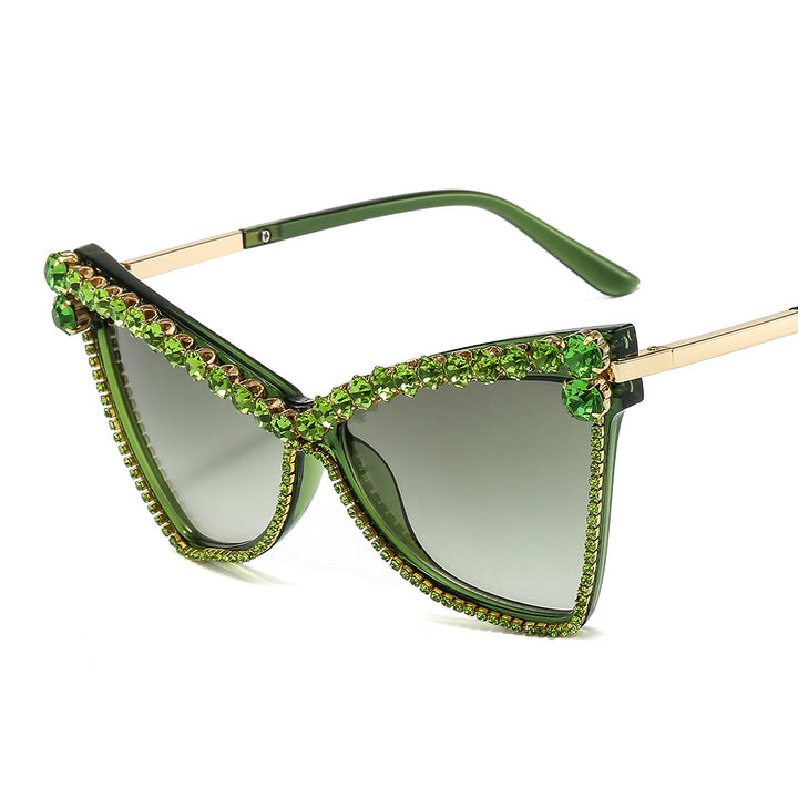 Ladies extravagant oversized sunglasses with gemstones Bowlift