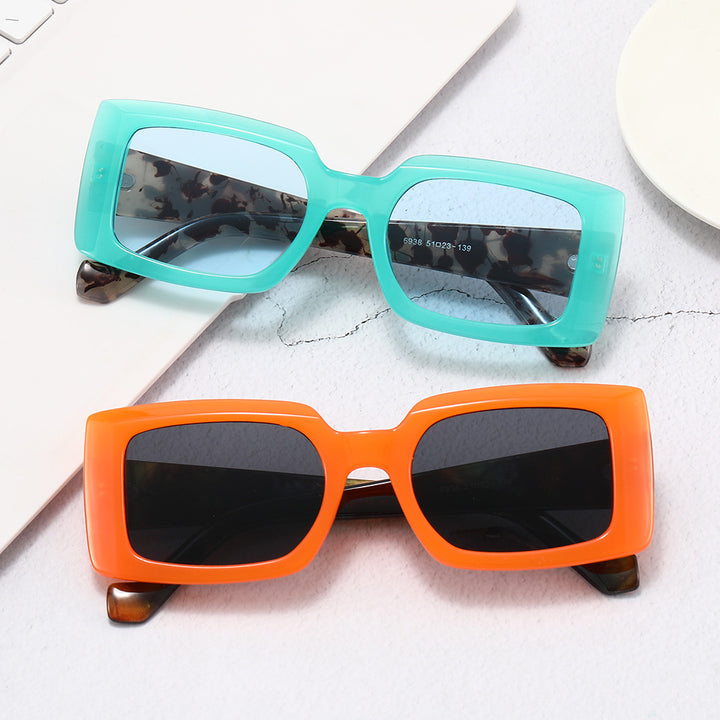 Women's fashionable square sunglasses with transparent design Bowlift