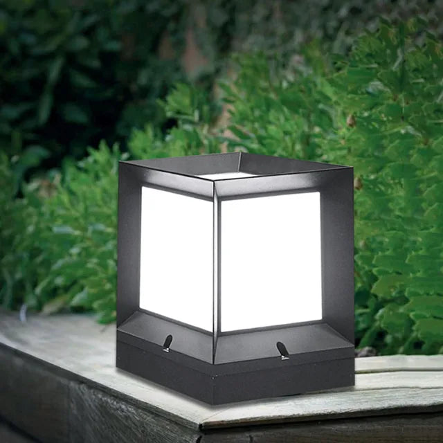 BowLift | Cube Column Lamp