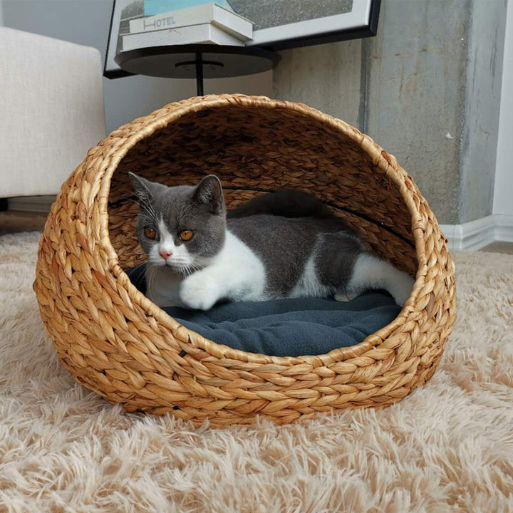 Cozy floor cushion in round design Bowlift