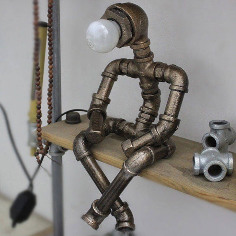 BowLift | RoboShine – Robust Robot Lamp made of Iron