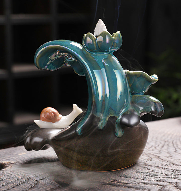 Artistic Wave-Inspired Incense Holder