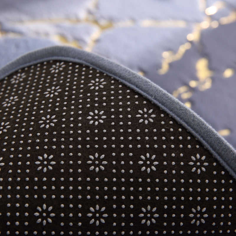 Luxurious Velvet Bath Mat Bowlift