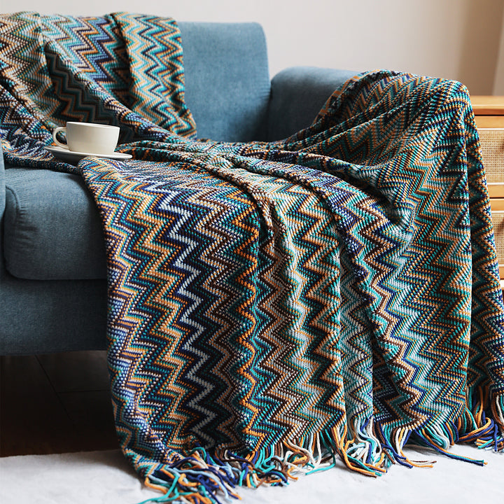 Zigzag Pattern Decorative Throw Blanket