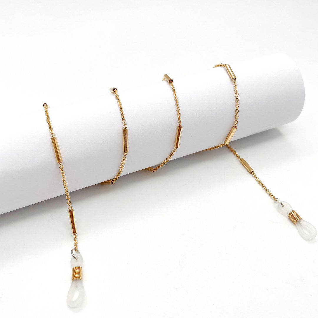 Elegant Eyewear Holder Chain Bowlift