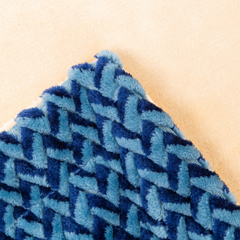 Women's cuddly blanket with elegant cable pattern Bowlift
