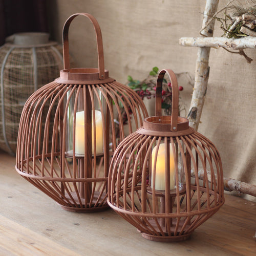 Decorative wooden lantern Bowlift