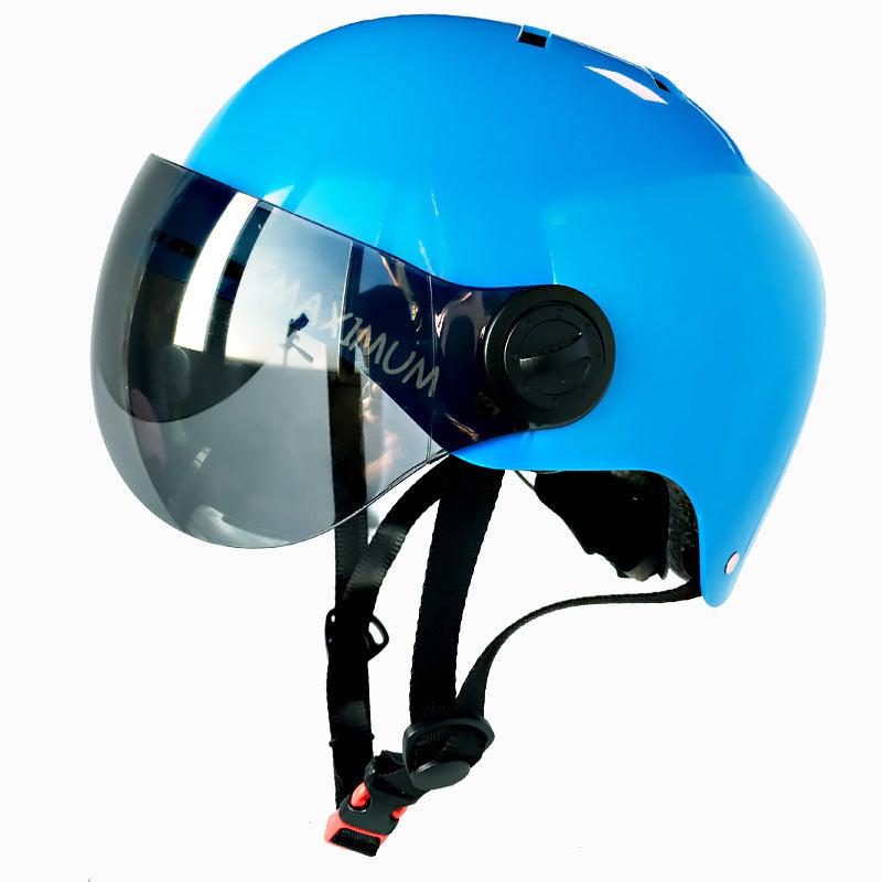 urban bicycle helmet with integrated tinted visor and adjustable chin strap Bowlift