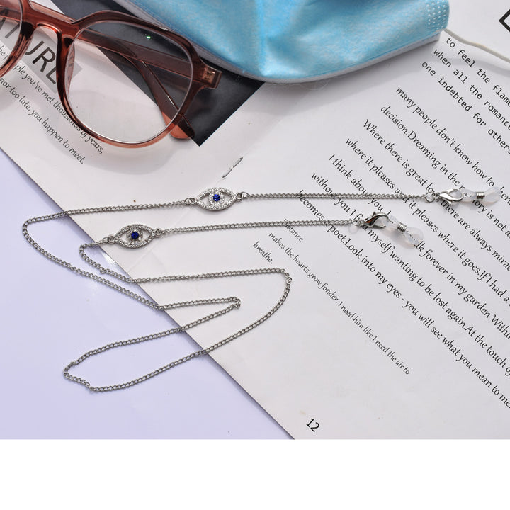 Elegantly Designed Eyewear Chain Bowlift