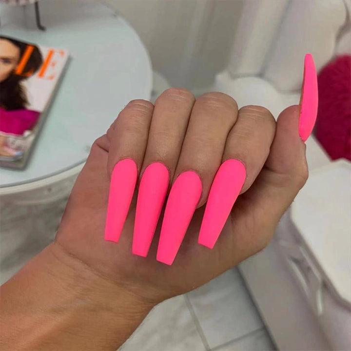 Artificial Nail Extensions Bowlift