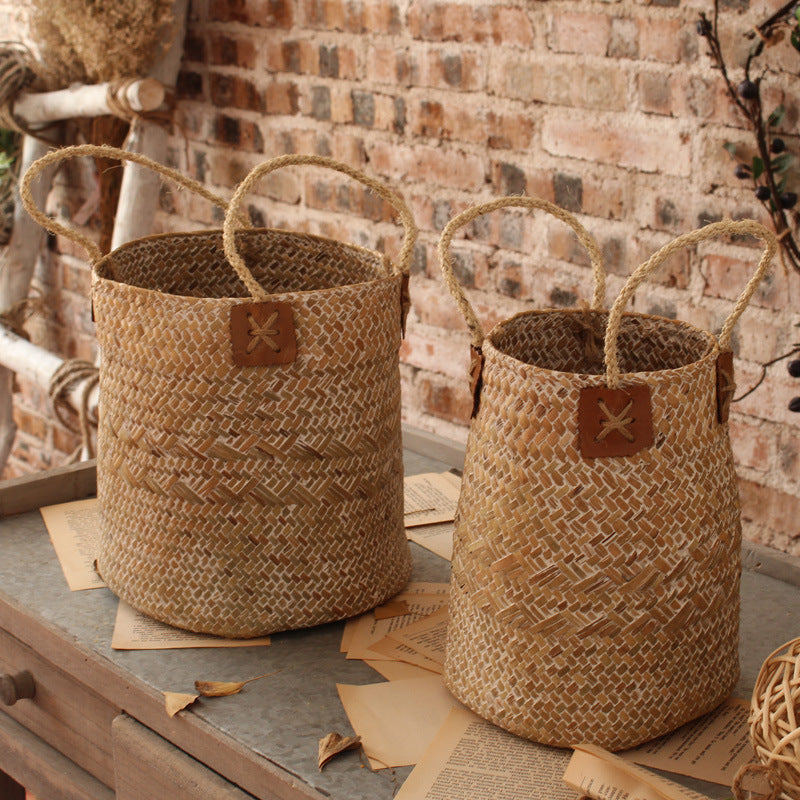 Handcrafted storage basket with natural design Bowlift
