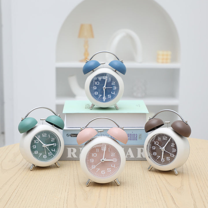 Retro Alarm Clock with Classic Design Bowlift