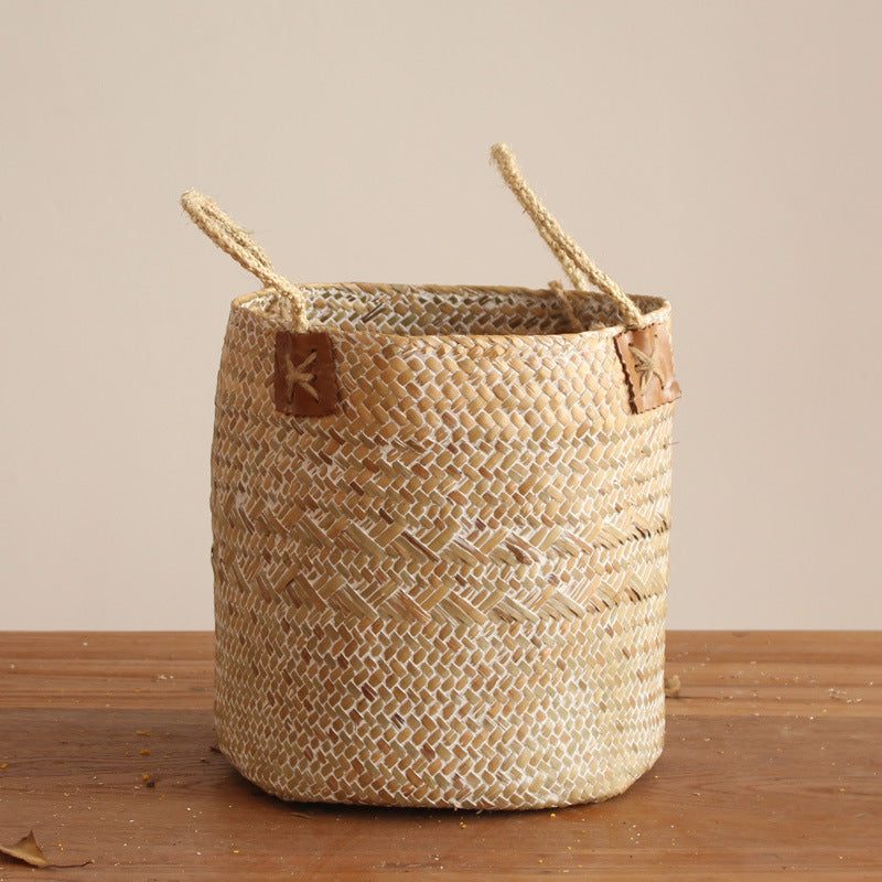 Handcrafted storage basket with natural design Bowlift
