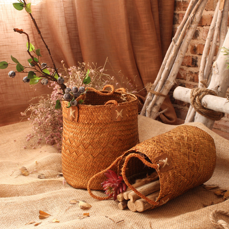 Handcrafted storage basket with natural design Bowlift