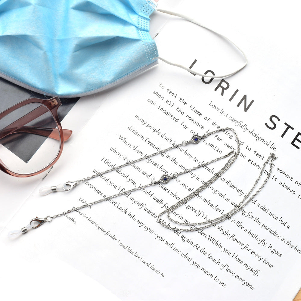 Elegantly Designed Eyewear Chain Bowlift