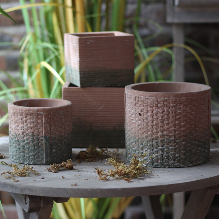 Decorative flower pot with woven design Bowlift